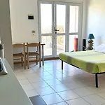 Palme 6 - Marcelli, Bilocale Con Doppio Giardino, Le Palme *