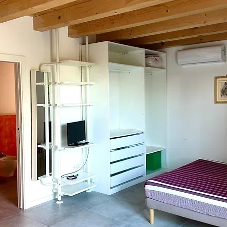 Palme 6 - Marcelli, Bilocale Con Doppio Giardino, Le Palme