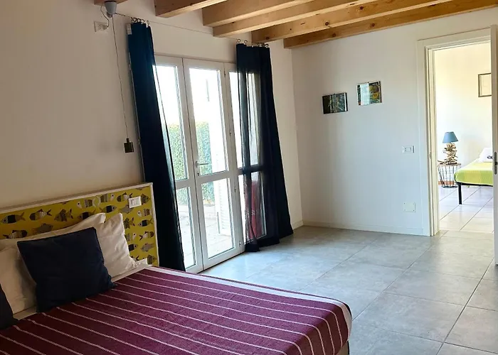 Palme 6 - Marcelli, Bilocale Con Doppio Giardino, Le Palme Apartment