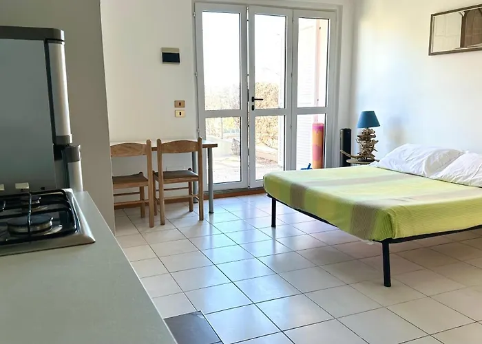 Palme 6 - Marcelli, Bilocale Con Doppio Giardino, Le Palme *